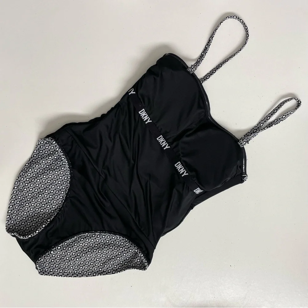 DKNY Swimsuit One Piece Geometric Padded Shelf Bra Ruching Boning Black White - Picture 12 of 16